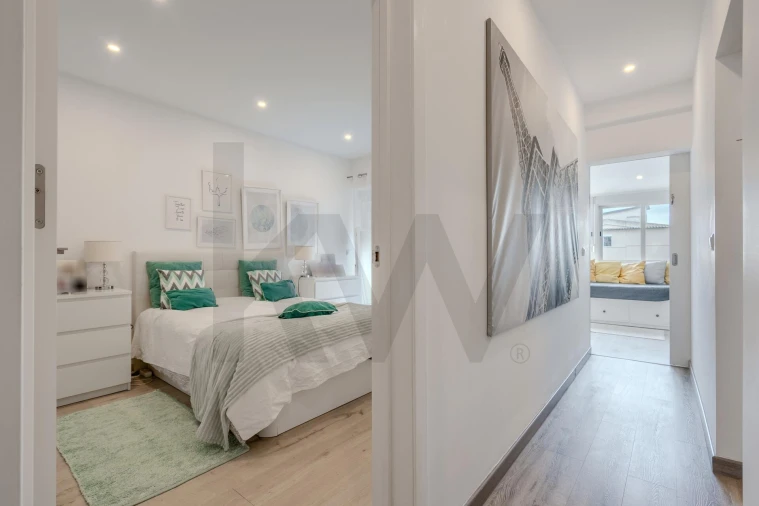 Apartamento T2 para Venda em Rio de Mouro Foto 29