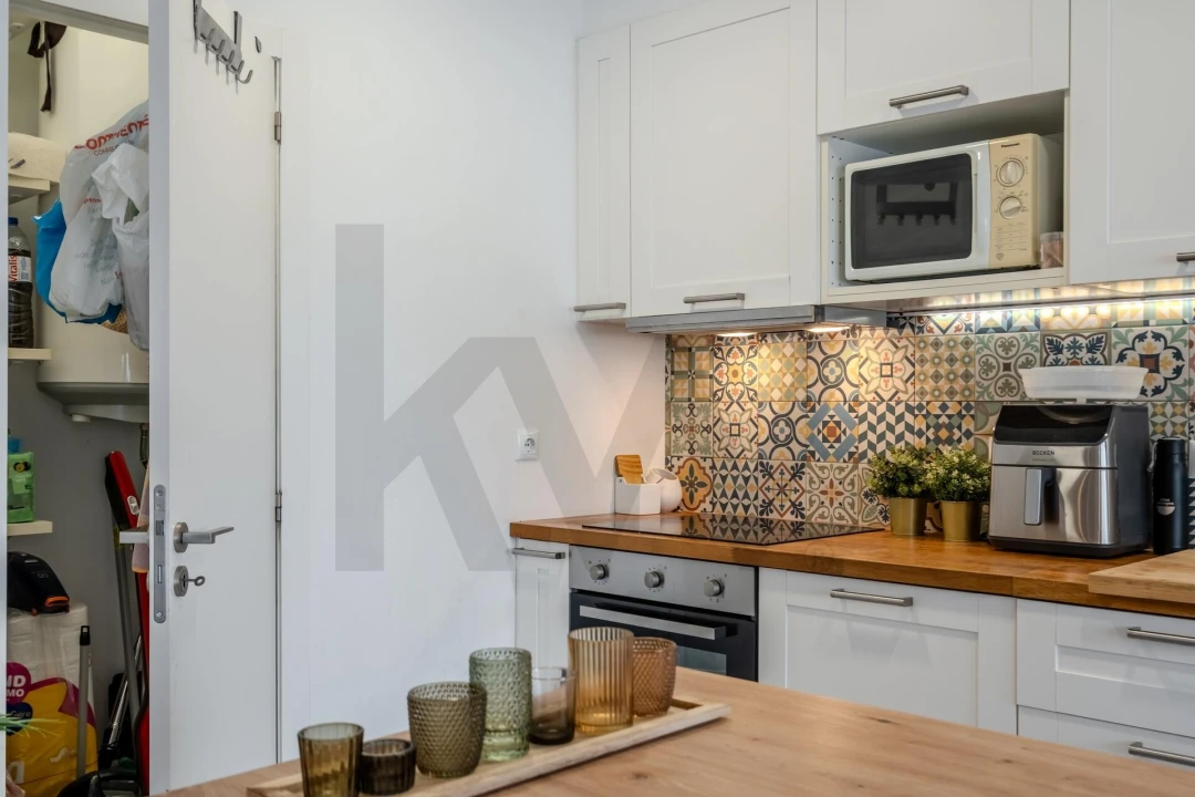 Apartamento T2 para Venda em Rio de Mouro Foto 2