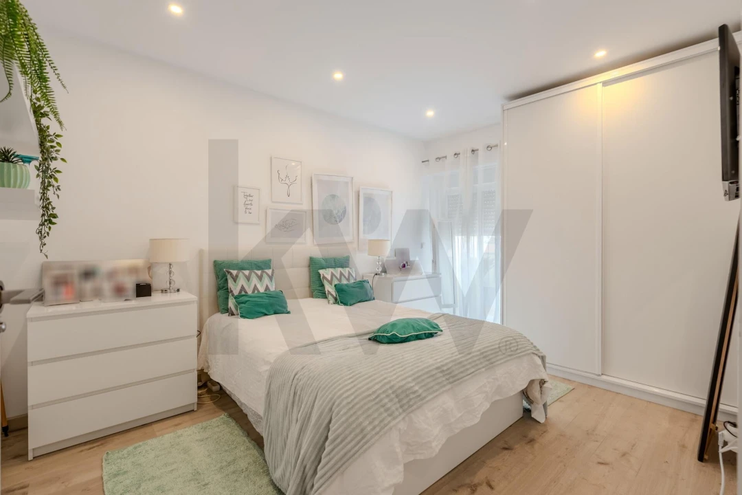 Apartamento T2 para Venda em Rio de Mouro Foto 26