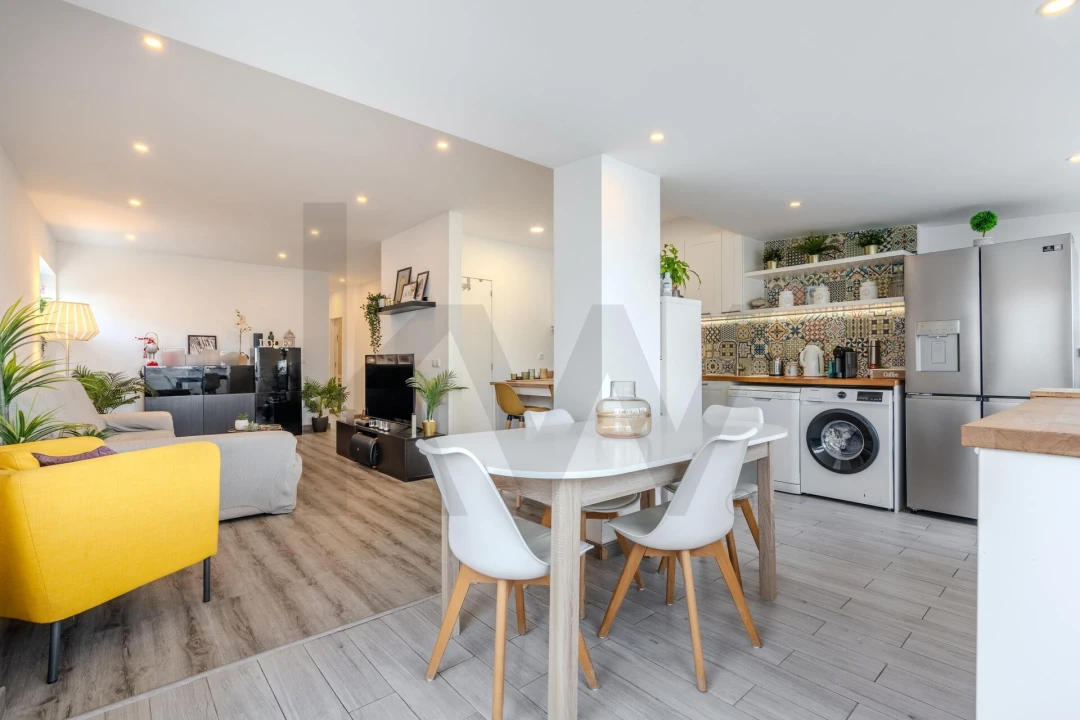 Apartamento T2 para Venda em Rio de Mouro Foto 5