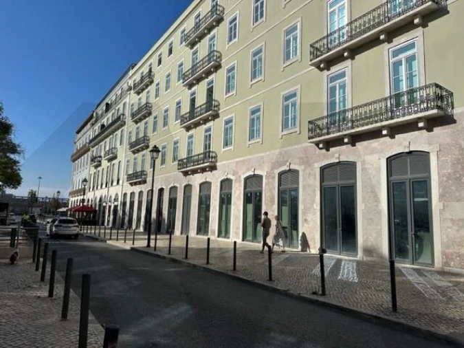 Apartamento T1 para Arrendamento em Misericórdia