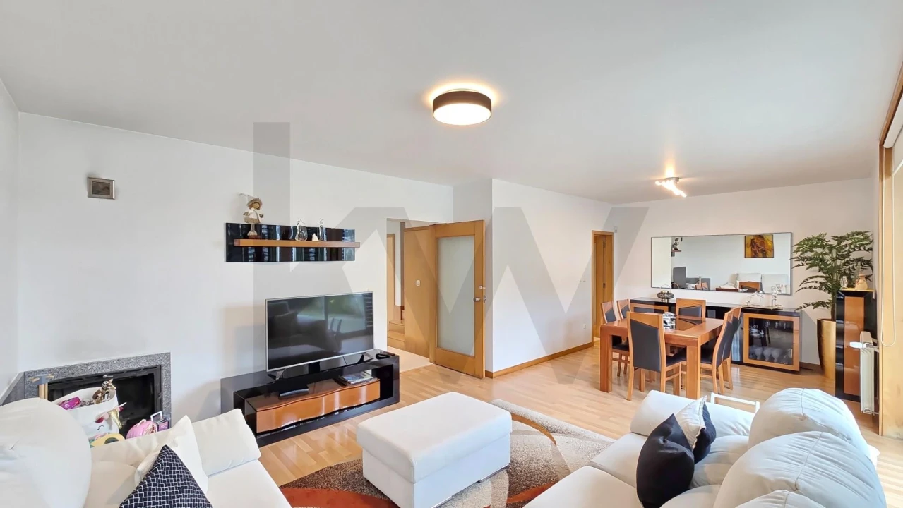 Moradia T4 para Venda em Santa Joana Foto 8