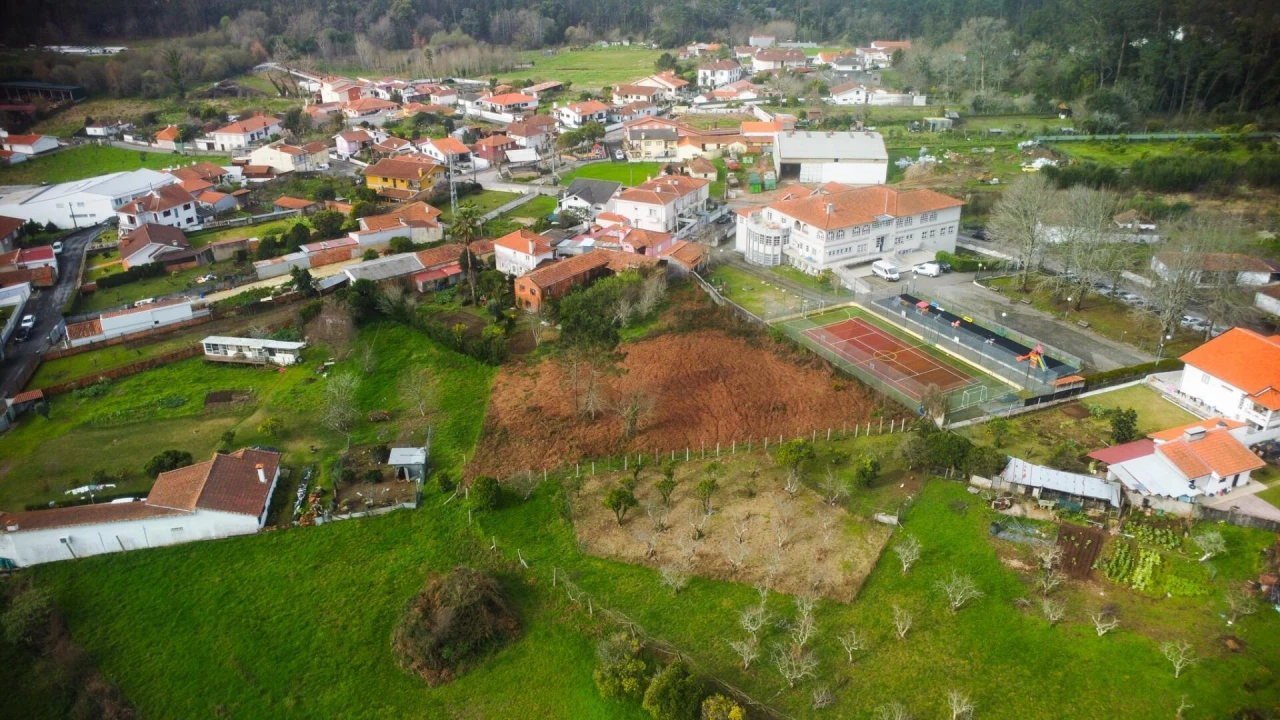 Terreno para Venda em Santa Maria da Feira, Travanca, Sanfins e Espargo Foto 3
