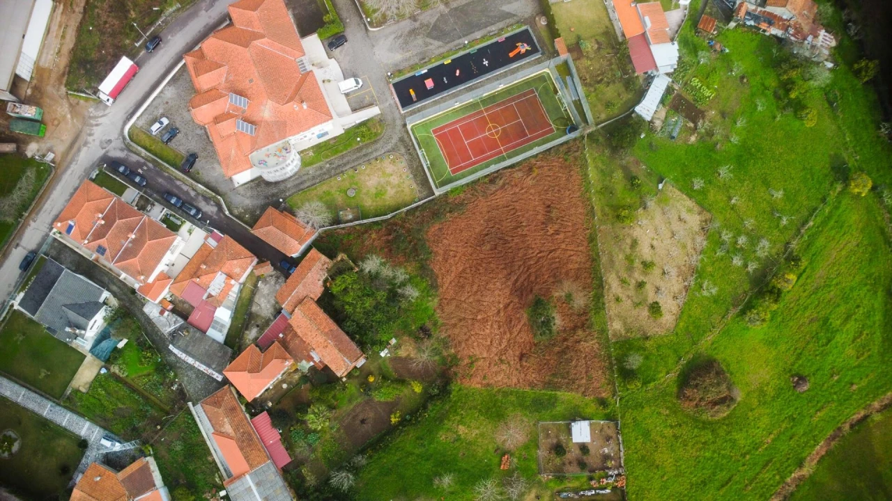 Terreno para Venda em Santa Maria da Feira, Travanca, Sanfins e Espargo Foto 2