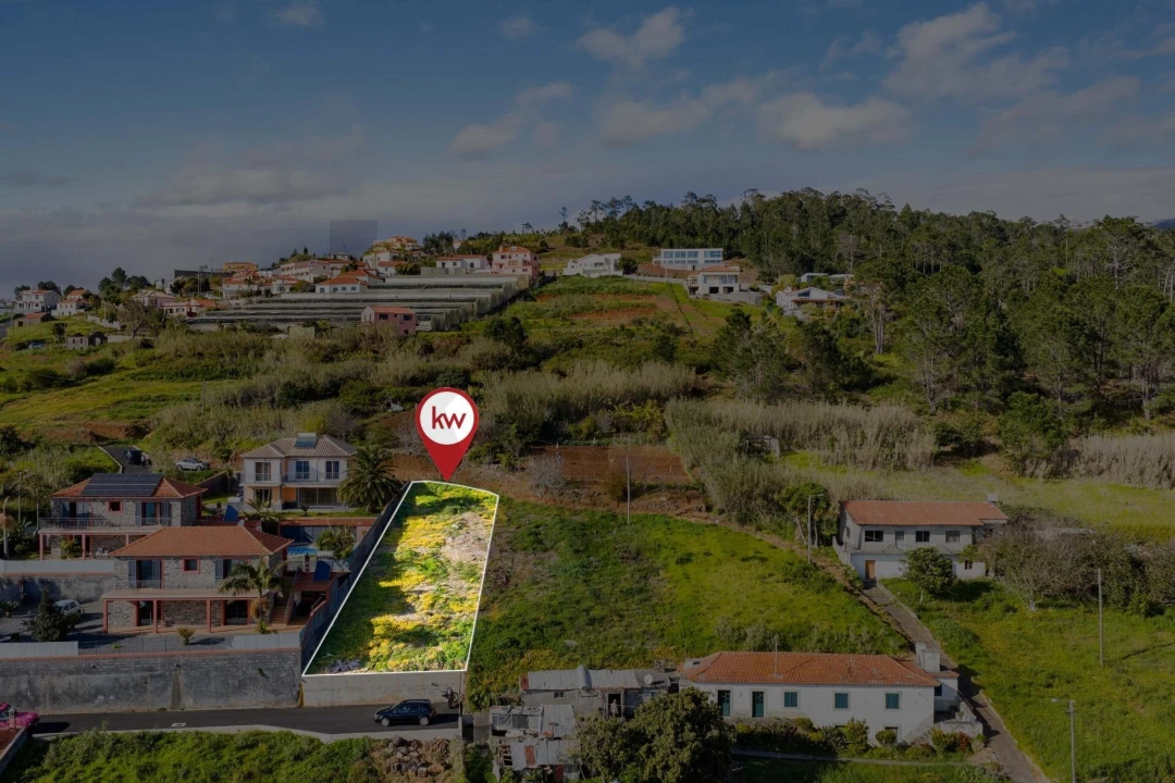 Terreno para Venda em Prazeres Foto 2