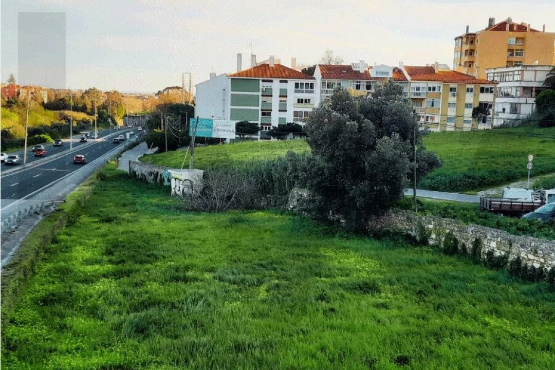 Terreno para Venda em Carcavelos e Parede Foto 4