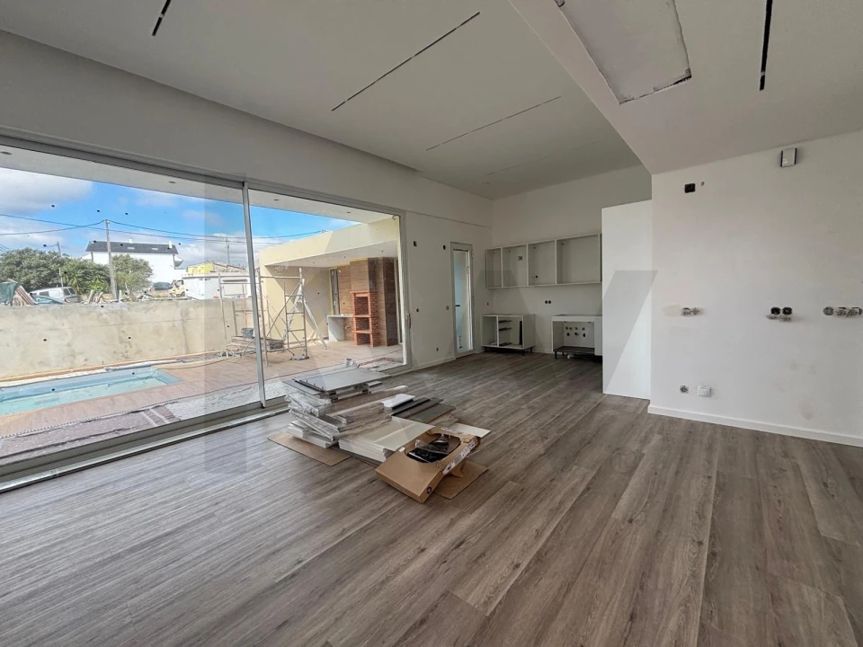 Moradia T3 para Venda em Corroios Foto 30