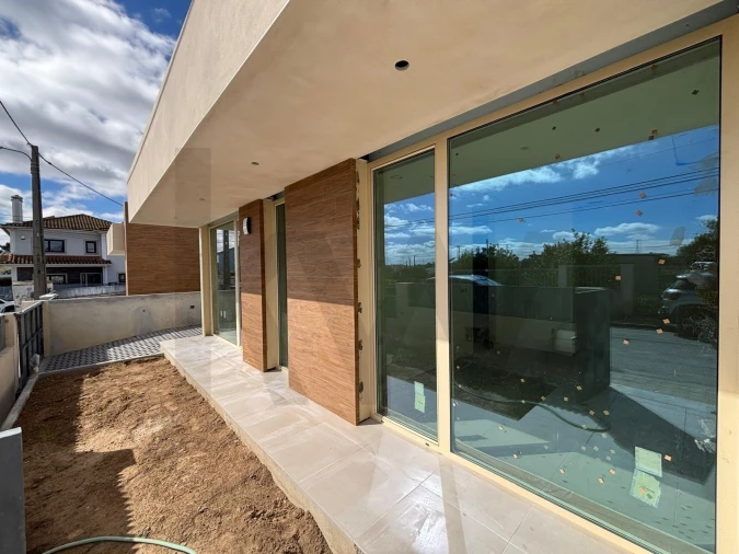 Moradia T3 para Venda em Corroios Foto 36