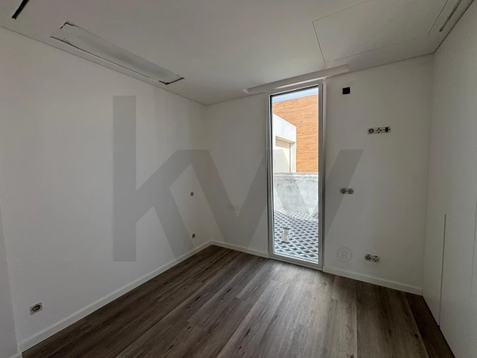 Moradia T3 para Venda em Corroios Foto 21