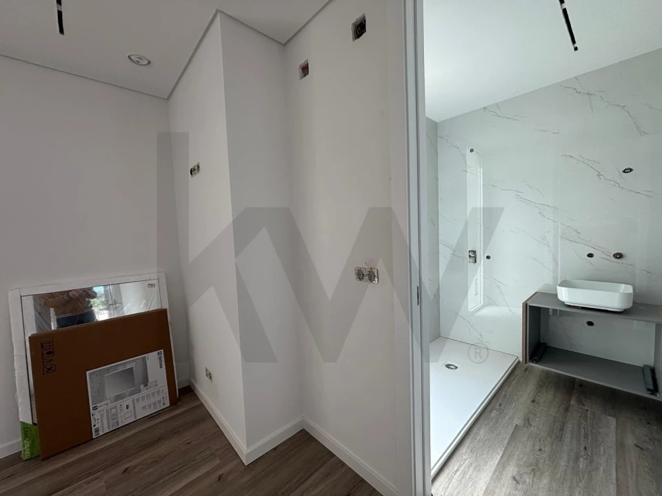 Moradia T3 para Venda em Corroios Foto 25