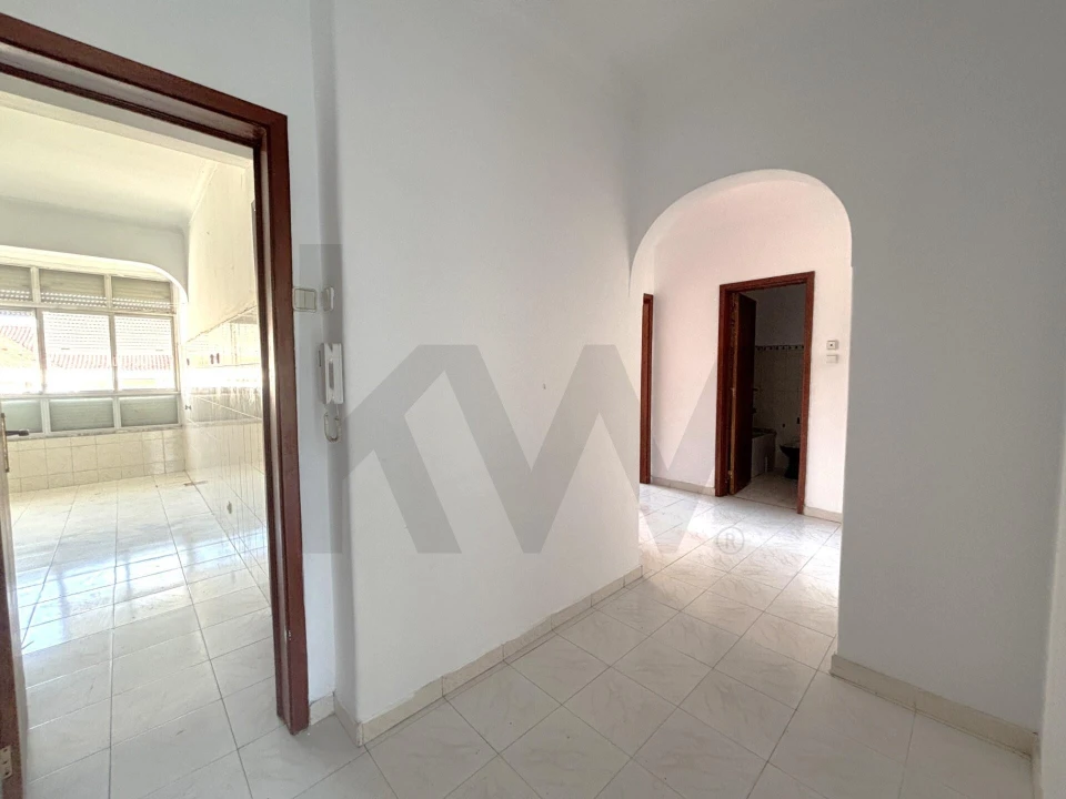 Apartamento T3 para Venda em Carnaxide e Queijas Foto 4