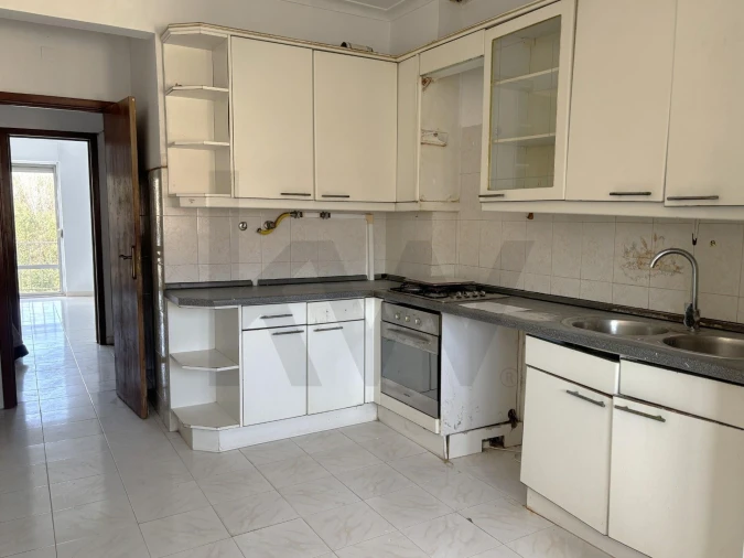 Apartamento T3 para Venda em Carnaxide e Queijas Foto 2
