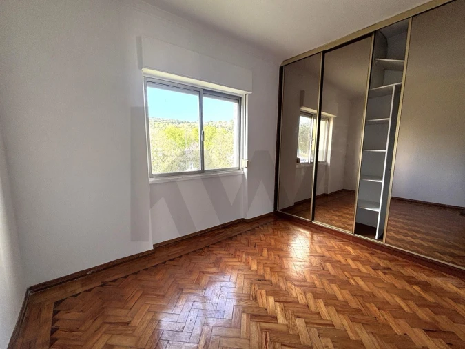 Apartamento T3 para Venda em Carnaxide e Queijas Foto 8