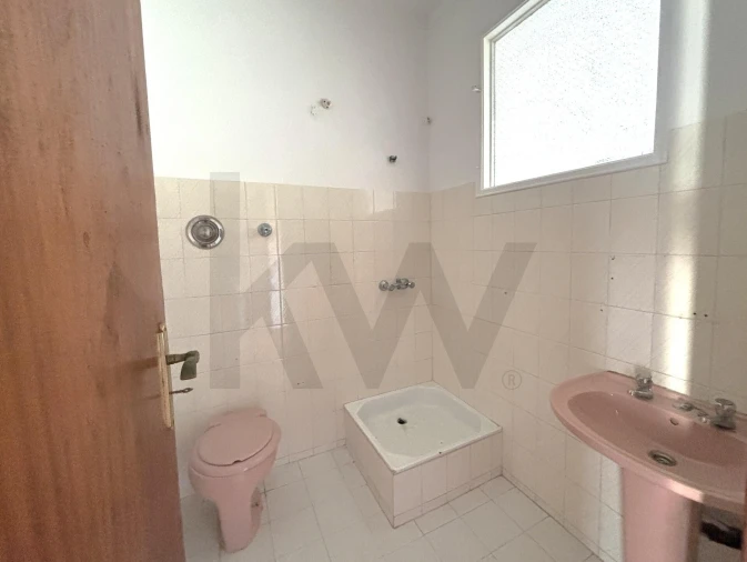 Apartamento T3 para Venda em Carnaxide e Queijas Foto 6