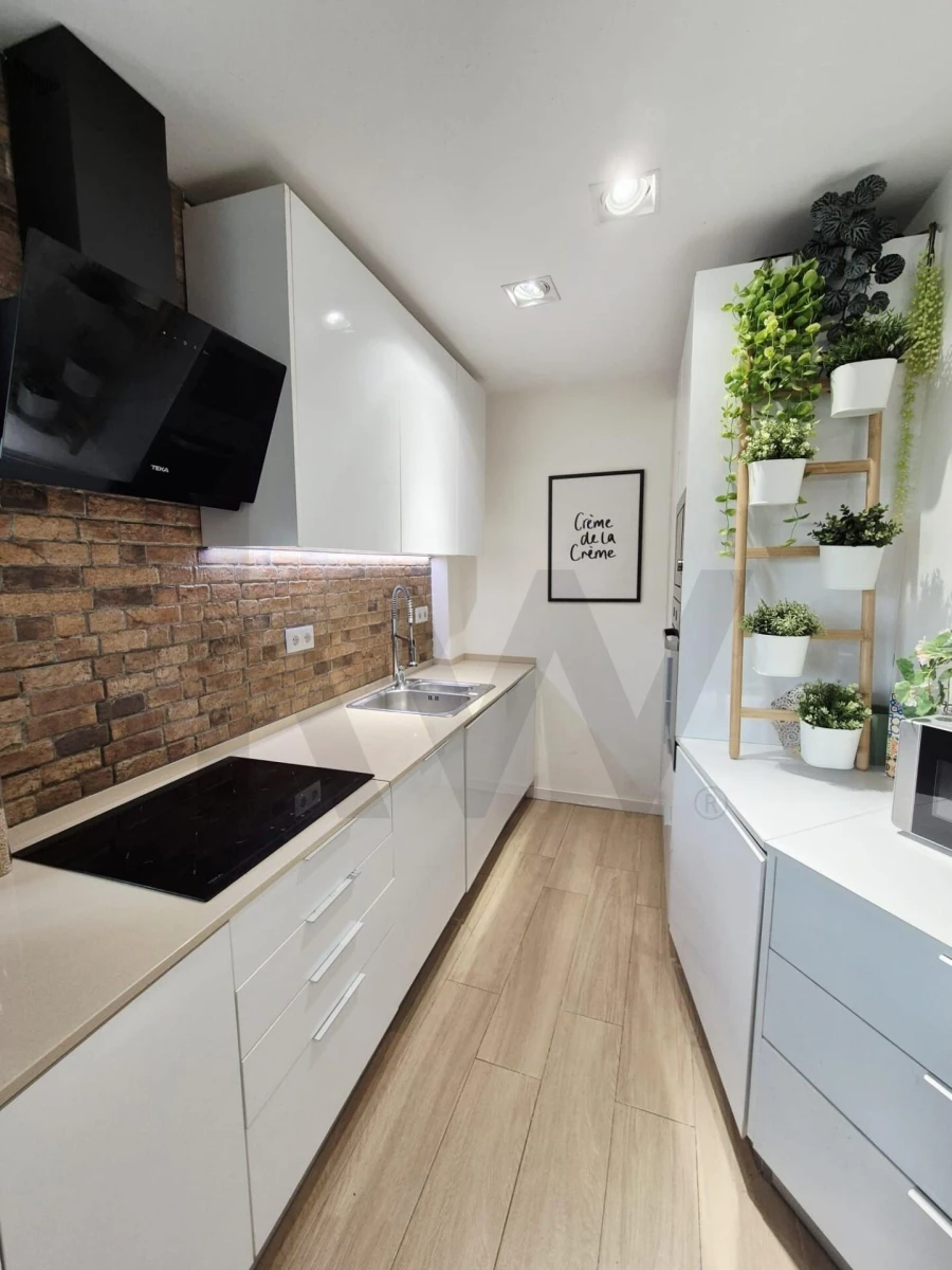 Apartamento T2 para Venda em Alfragide Foto 3