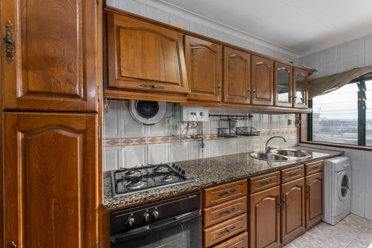 Apartamento T3 para Venda em Subportela, Deocriste e Portela Susã Foto 13