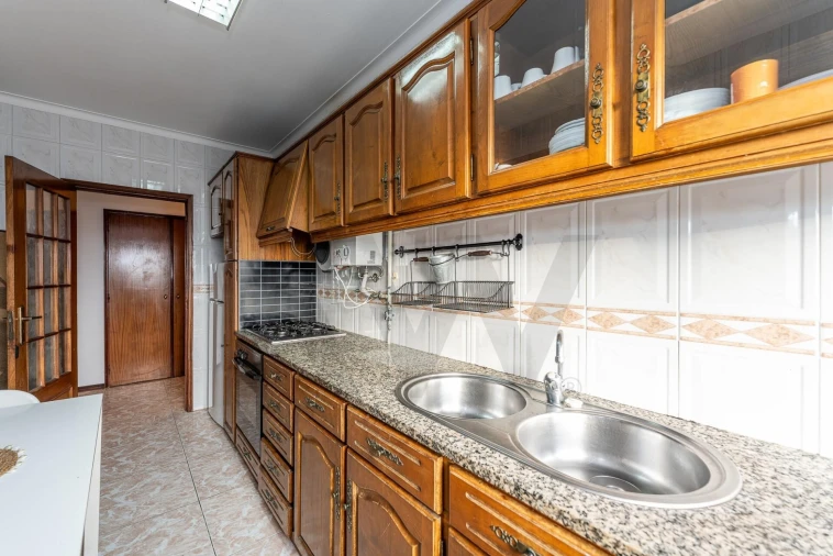 Apartamento T3 para Venda em Subportela, Deocriste e Portela Susã Foto 15