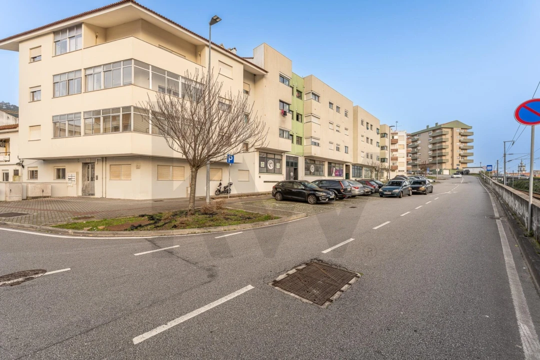 Apartamento T3 para Venda em Subportela, Deocriste e Portela Susã Foto 25