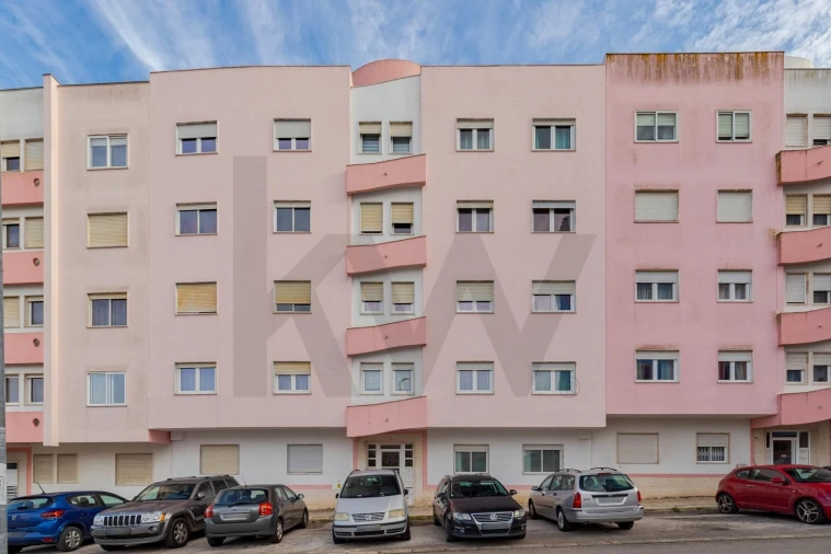 Apartamento T2 para Venda em Corroios Foto 24