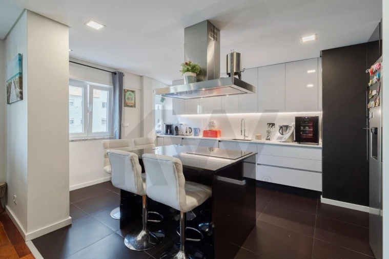 Apartamento T2 para Venda em Corroios Foto 1