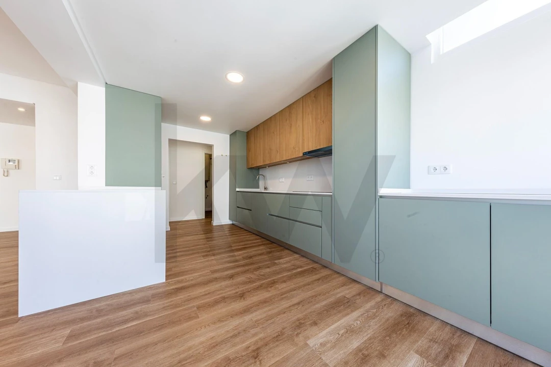 Apartamento T3 para Arrendamento em Carnaxide e Queijas Foto 5