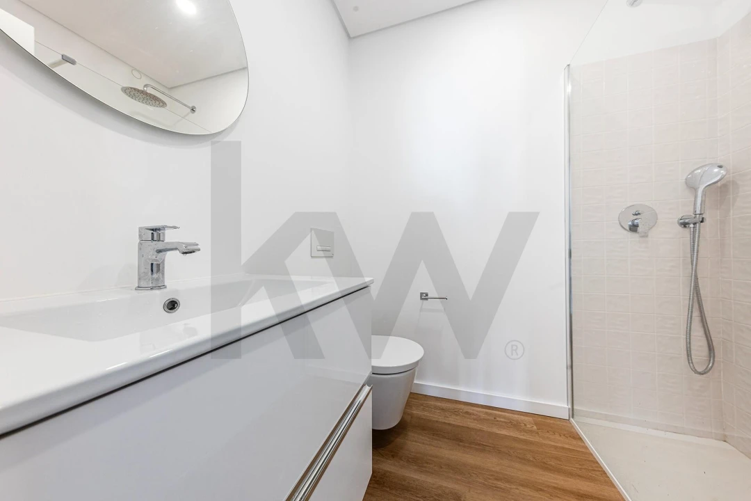 Apartamento T3 para Arrendamento em Carnaxide e Queijas Foto 25