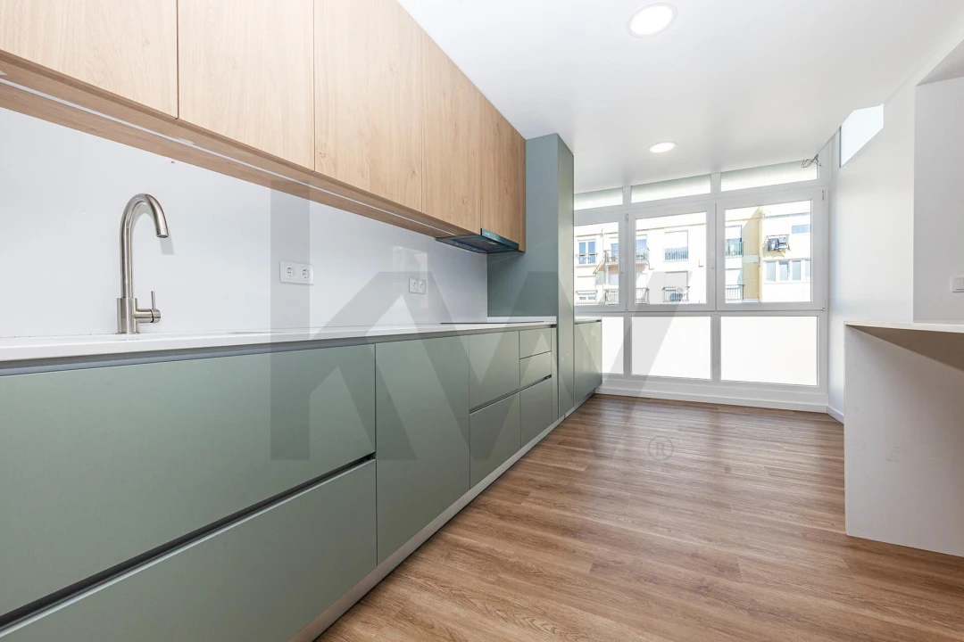 Apartamento T3 para Arrendamento em Carnaxide e Queijas Foto 7