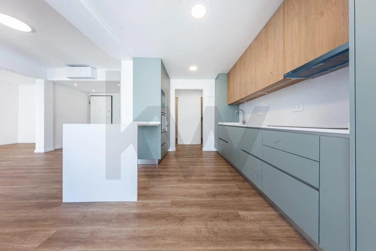 Apartamento T3 para Arrendamento em Carnaxide e Queijas Foto 11