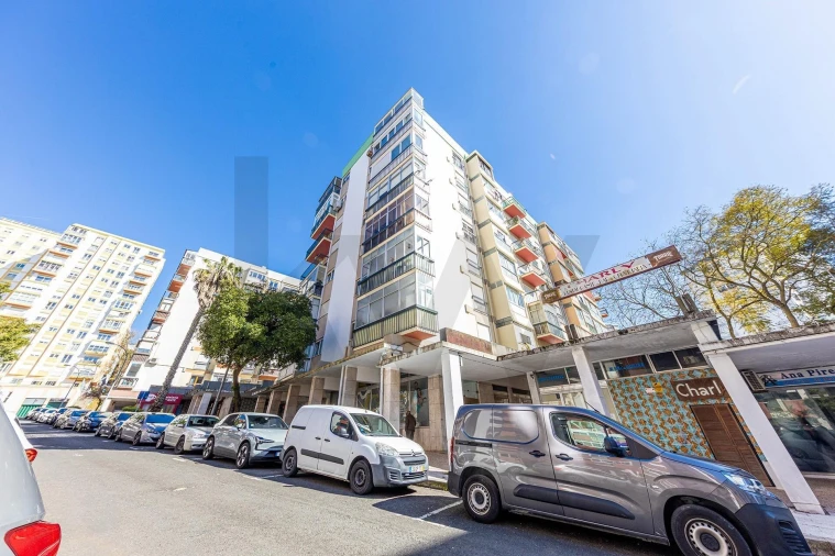 Apartamento T3 para Arrendamento em Carnaxide e Queijas Foto 31