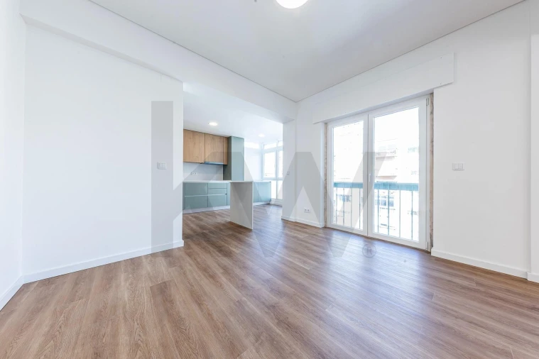 Apartamento T3 para Arrendamento em Carnaxide e Queijas Foto 4