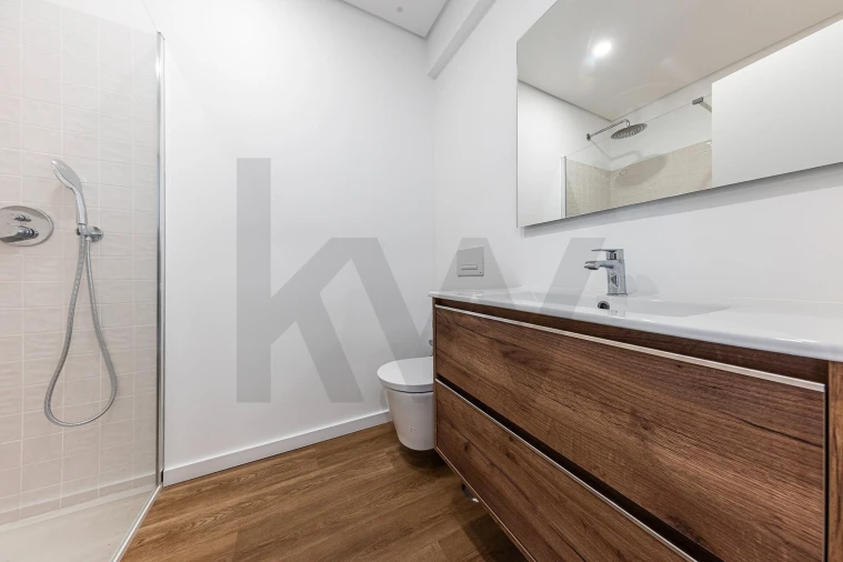 Apartamento T3 para Arrendamento em Carnaxide e Queijas Foto 21