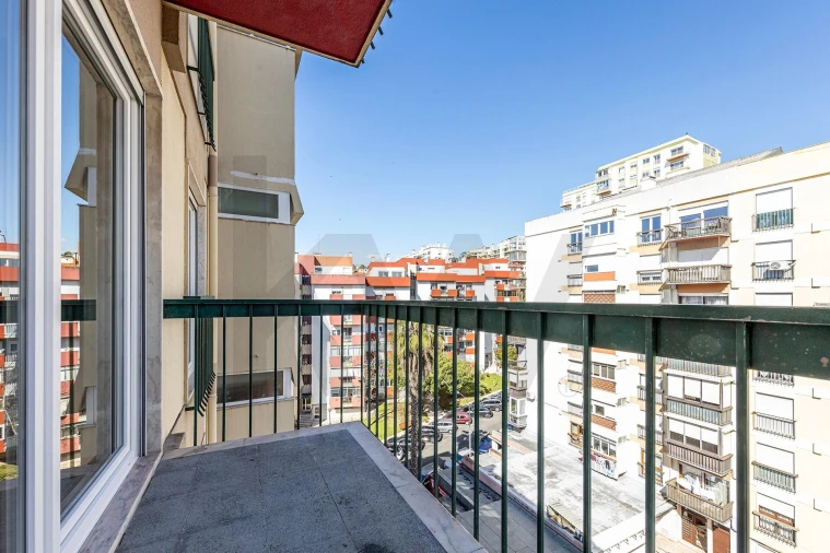 Apartamento T3 para Arrendamento em Carnaxide e Queijas Foto 29