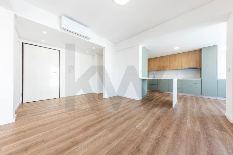 Apartamento T3 para Arrendamento em Carnaxide e Queijas Foto 3