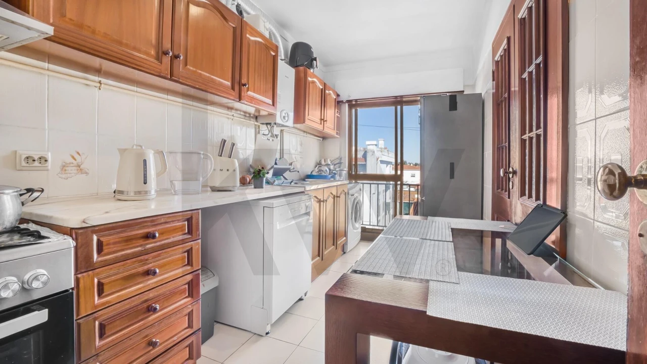 Apartamento T2 para Venda em Marinha Grande Foto 1