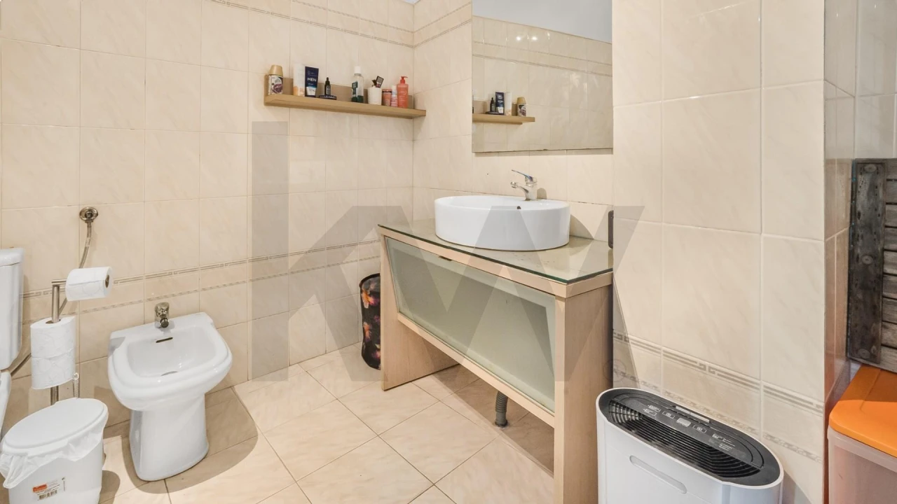 Apartamento T2 para Venda em Marinha Grande Foto 11