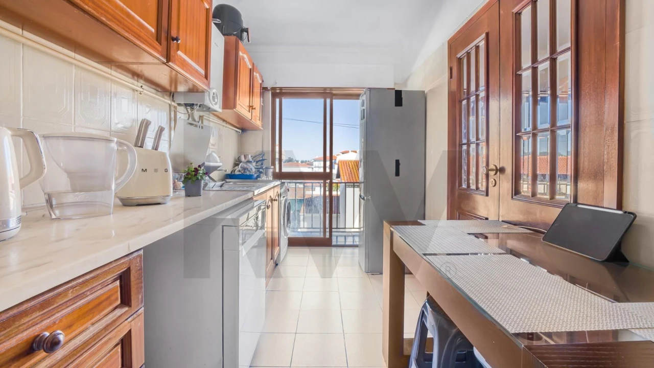 Apartamento T2 para Venda em Marinha Grande Foto 2