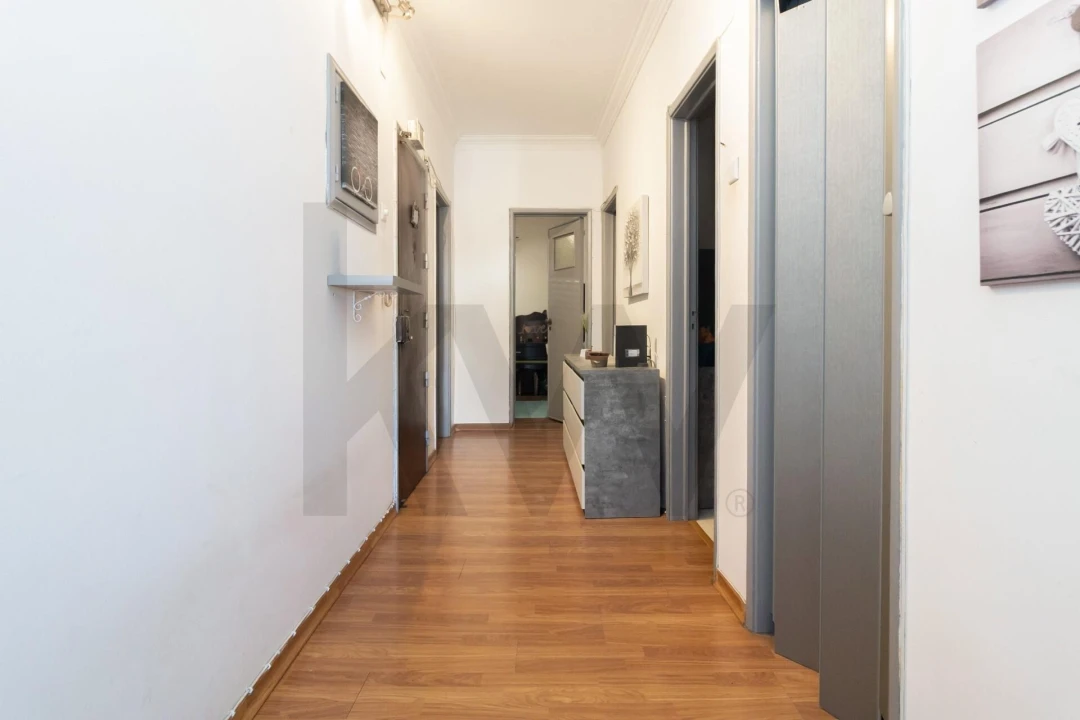 Apartamento T4 para Venda em Almada, Cova da Piedade, Pragal e Cacilhas Foto 8