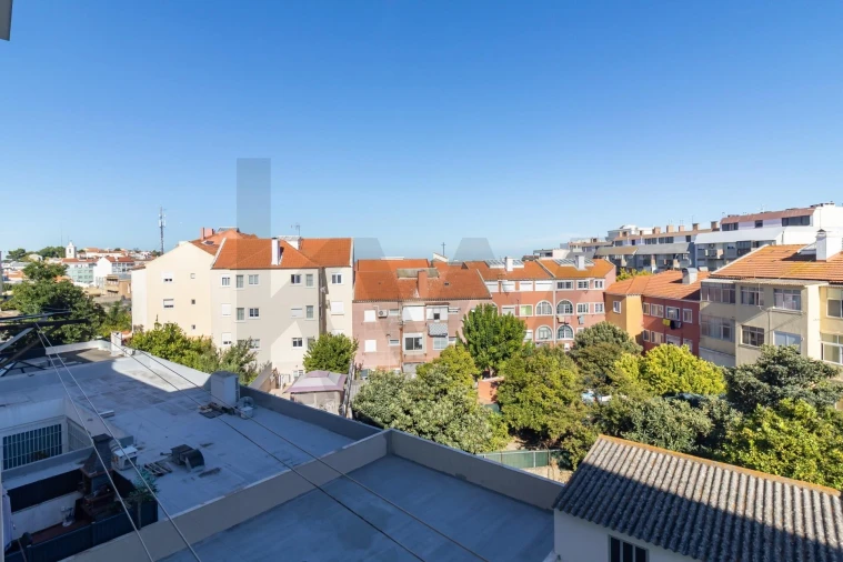 Apartamento T4 para Venda em Almada, Cova da Piedade, Pragal e Cacilhas Foto 35