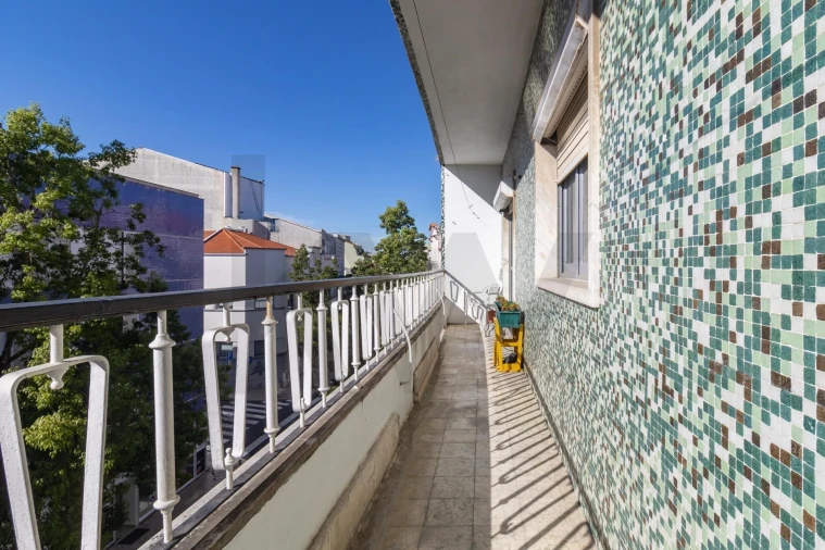 Apartamento T4 para Venda em Almada, Cova da Piedade, Pragal e Cacilhas Foto 4