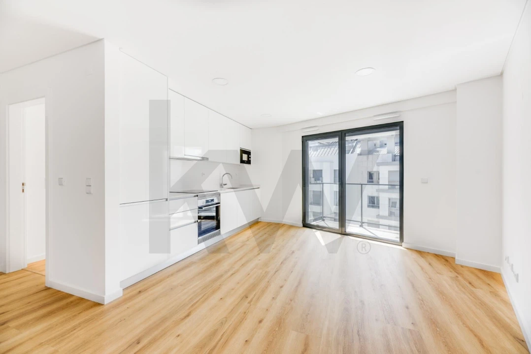 Apartamento T1 para Arrendamento em Campolide Foto 2