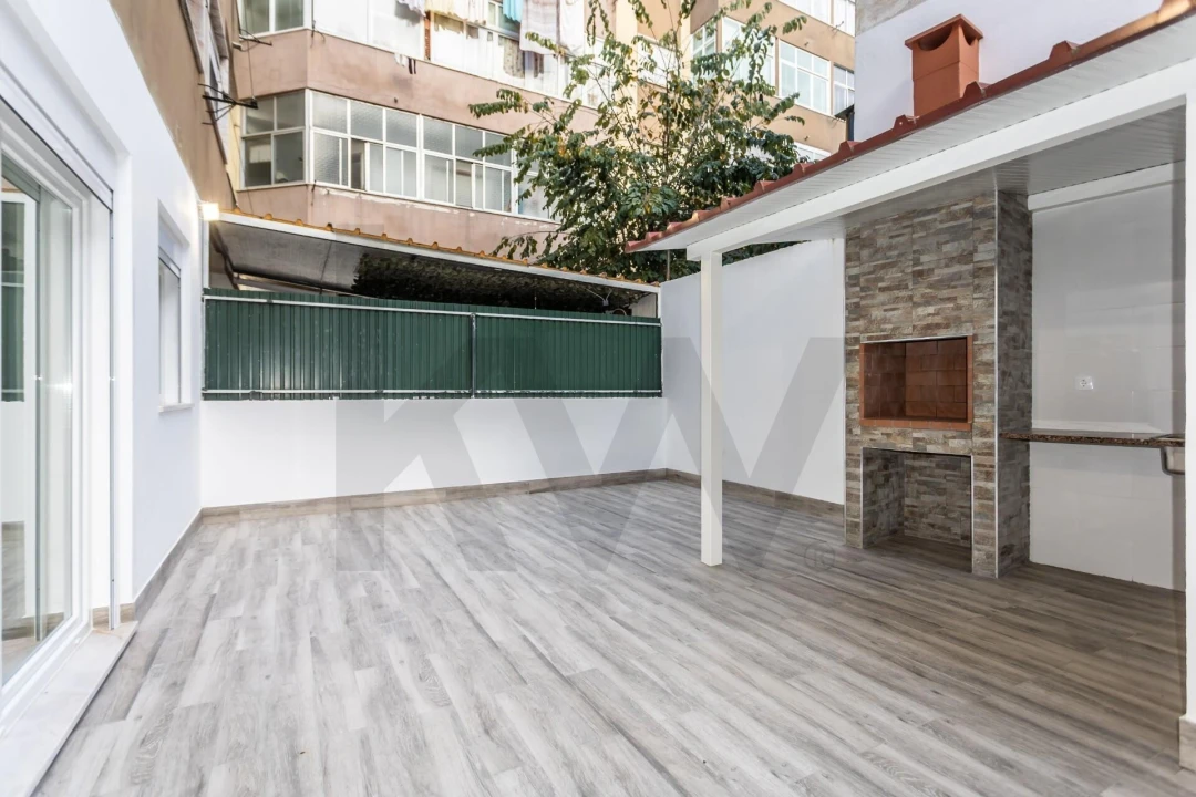 Apartamento T3 para Venda em Amora Foto 31