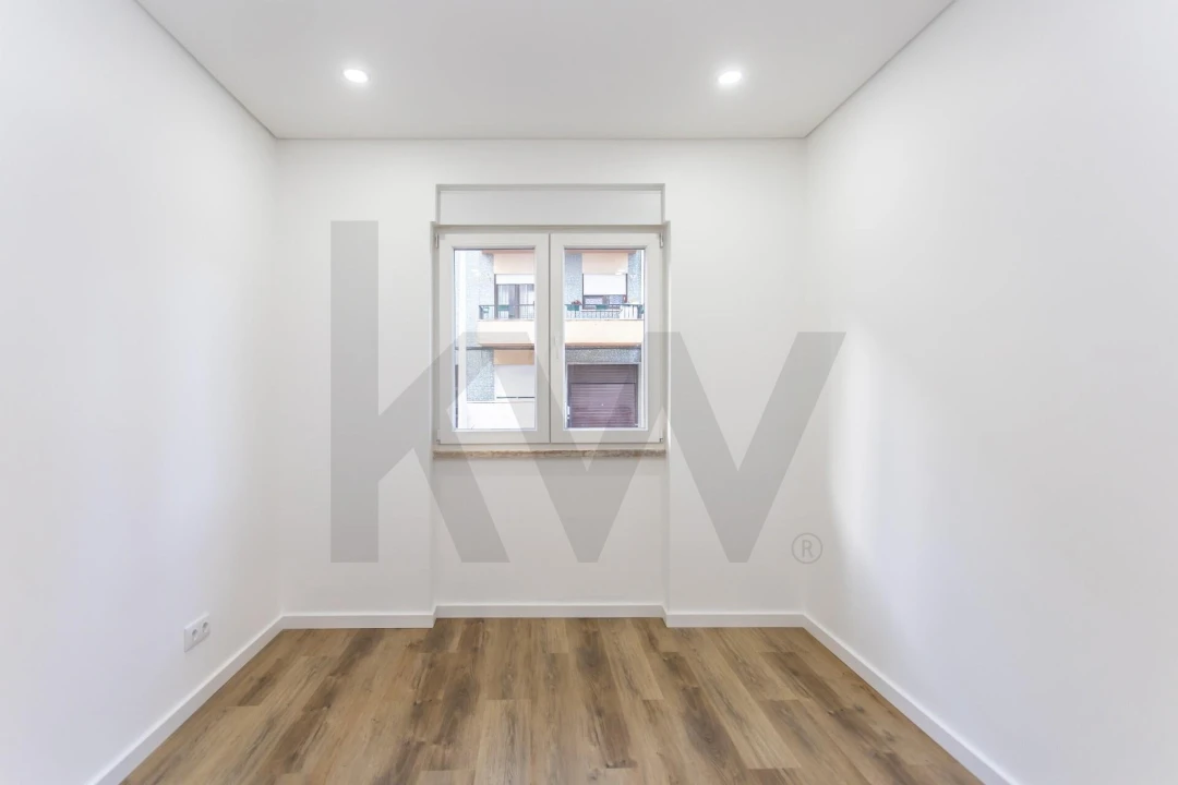 Apartamento T3 para Venda em Amora Foto 14