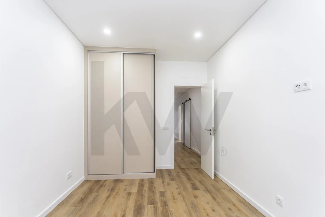 Apartamento T3 para Venda em Amora Foto 12