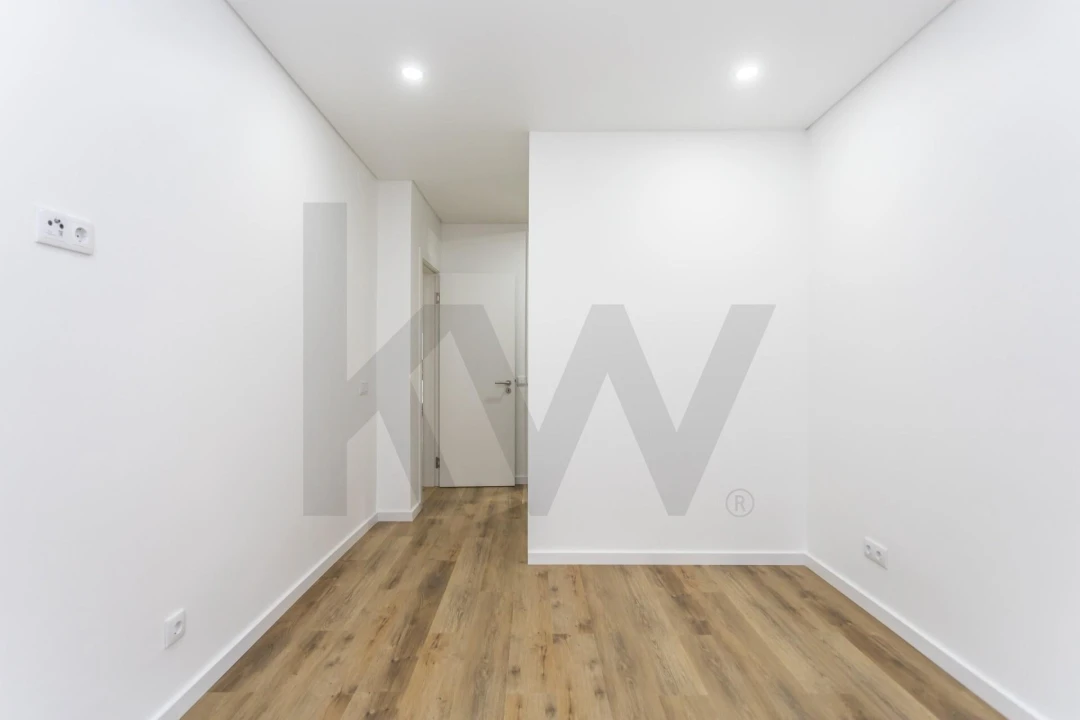 Apartamento T3 para Venda em Amora Foto 16