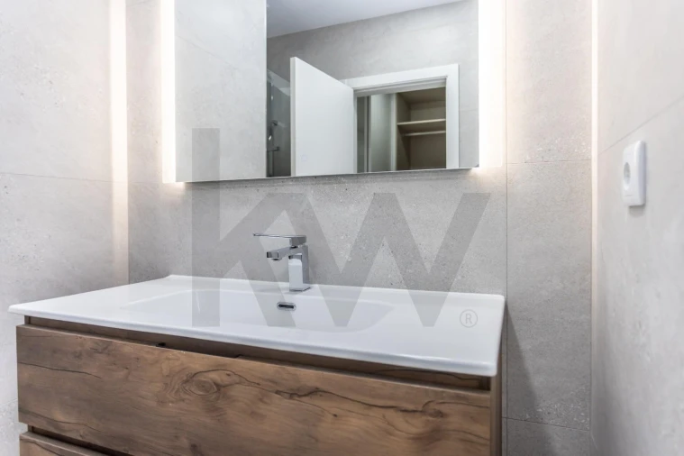 Apartamento T3 para Venda em Amora Foto 24