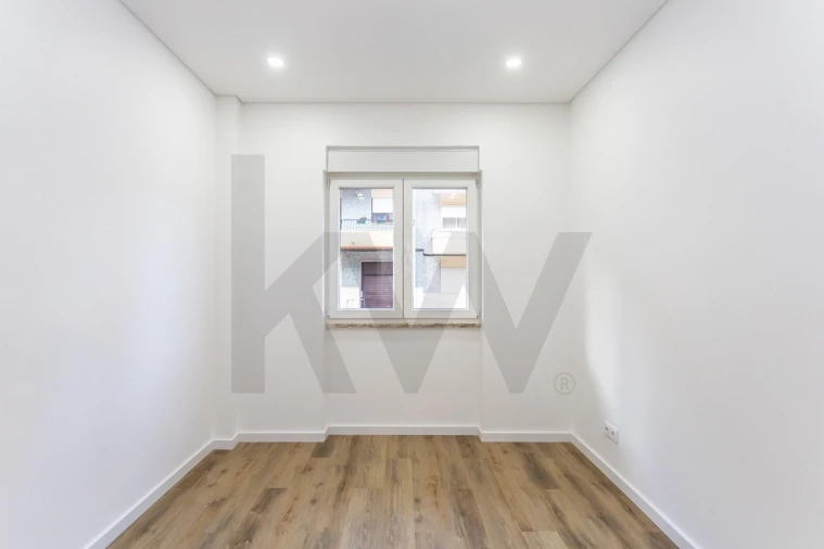 Apartamento T3 para Venda em Amora Foto 13