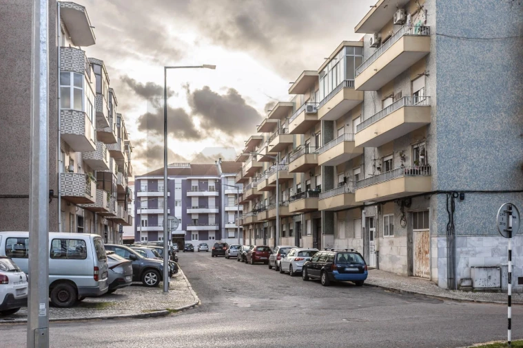 Apartamento T3 para Venda em Amora Foto 40