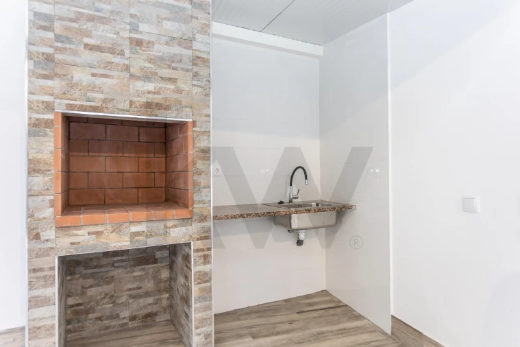 Apartamento T3 para Venda em Amora Foto 34