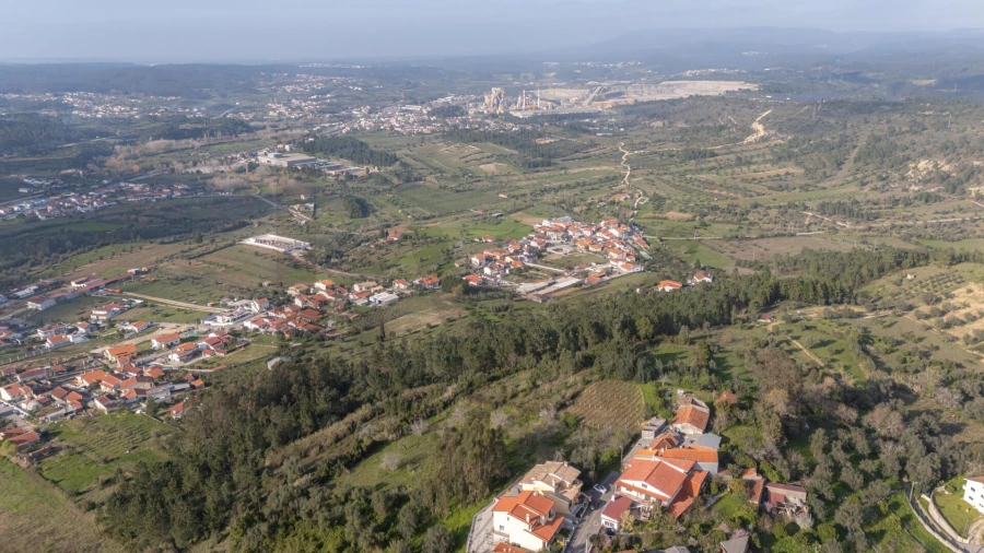 Terreno para Venda em Trouxemil e Torre de Vilela Foto 7