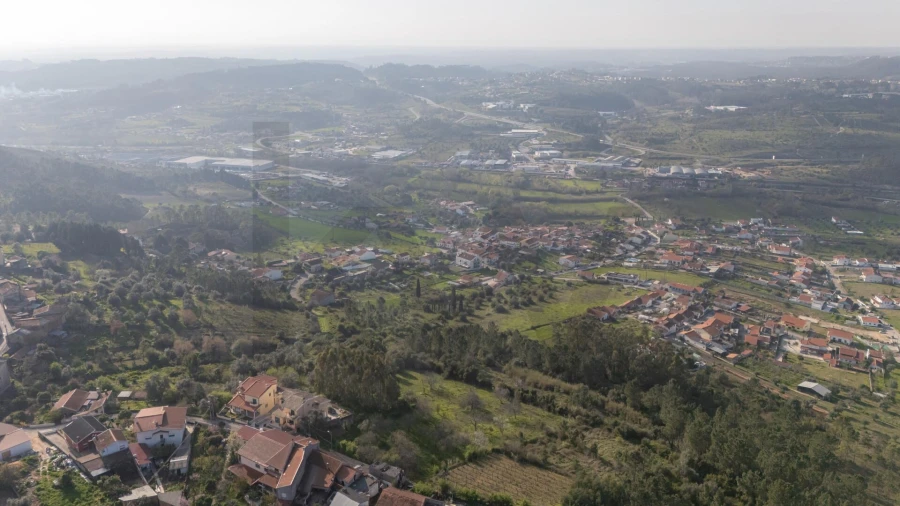 Terreno para Venda em Trouxemil e Torre de Vilela Foto 4